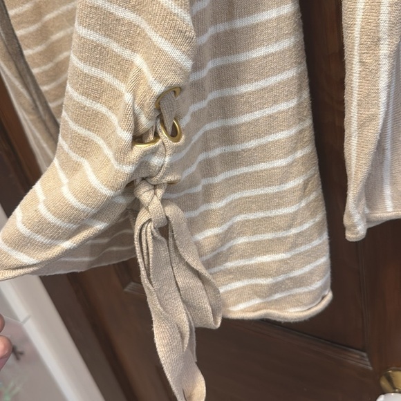 Michael Kors Women’s Tan White Stripe Pullover Sweater Ties On The Side - Picture 6 of 12